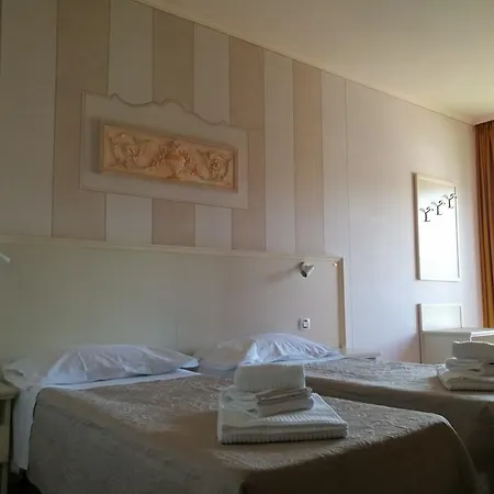 Hotell Maggiore 3*